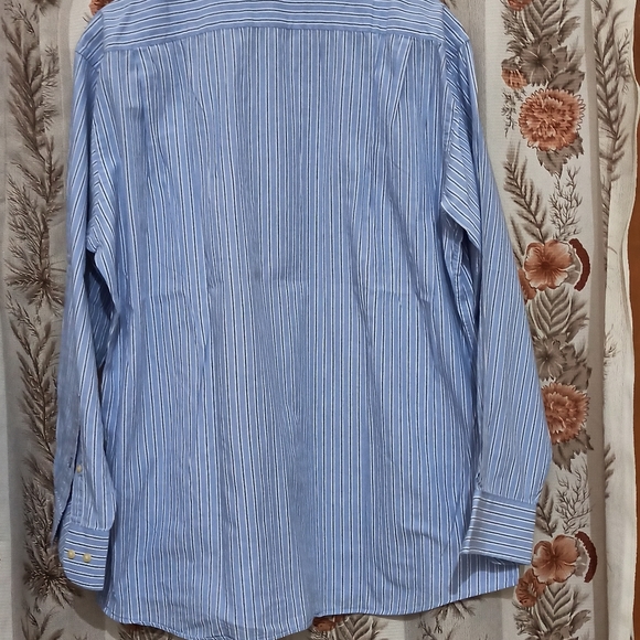 Tommy Hilfiger - Picture 4 of 4